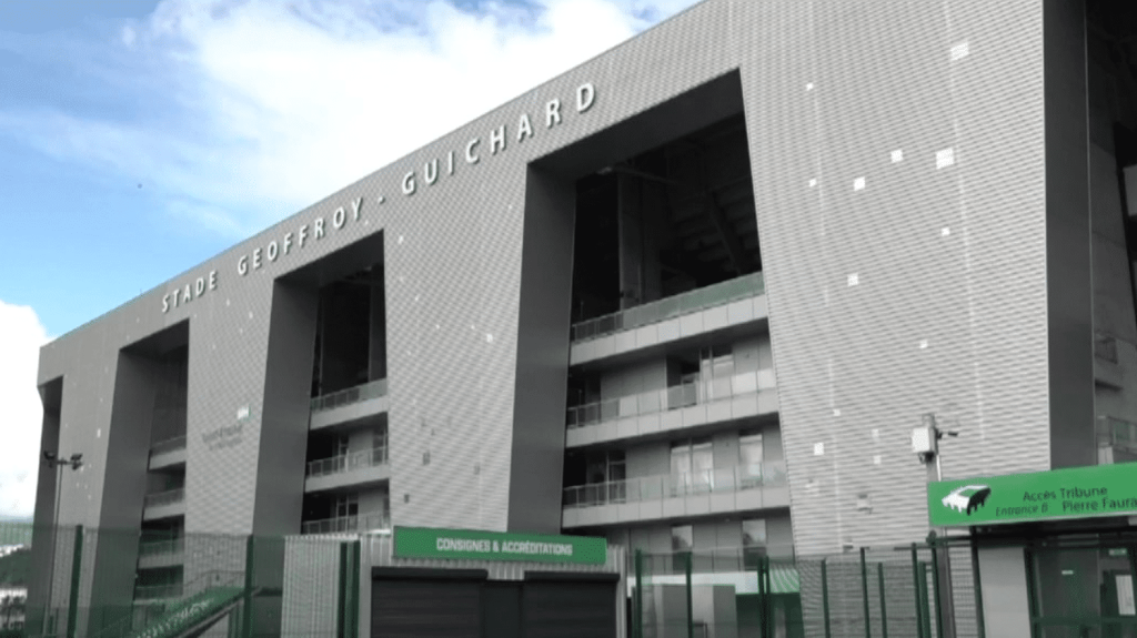 Paris 2024 : un projet d'attentat visant une épreuve des JO déjoué à Saint-Étienne
Le ministre de l'Intérieur, Gérald Darmanin, a annoncé vendredi 31 mai qu'un projet d'attentat a été déjoué. Le suspect voulait attaquer un stade de Saint-Étienne, dans la Loire, lors des Jeux olympiques de Paris 2024.