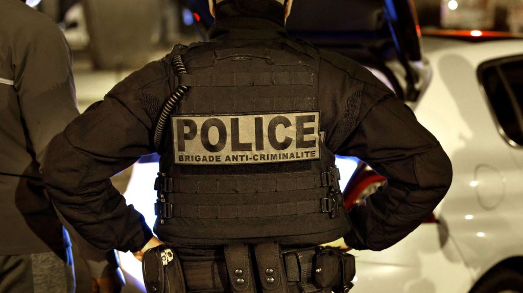 Homicide de Châteauroux : des renforts policiers déployés dans la ville
Deux brigades anti-criminalité sont notamment mobilisées.