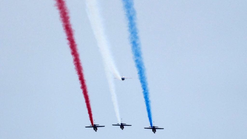 14-Juillet : 130 000 membres des forces de l'ordre seront mobilisés dans toute la France
Les célébrations de la fête nationale coïncideront avec l'arrivée de la flamme olympique à Paris.