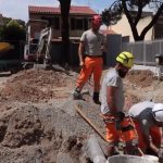 Canicule : le droit du travail s'adapte aux épisodes de chaleur
Pour les ouvriers du BTP, la canicule est devenue un motif de chômage technique. Pour les autres professions, l'employeur doit respecter des obligations.