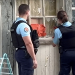 Mort de Célya : soupçonné du meurtre de la petite fille, son beau-père a été arrêté
La petite Célya, 6 ans, a été tuée violement vendredi 12 juillet, quelques heures après le déclenchement d’une alerte enlèvement en Seine-Maritime. Son corps a été retrouvé dans la forêt de Saint-Martin-de-l'If.
