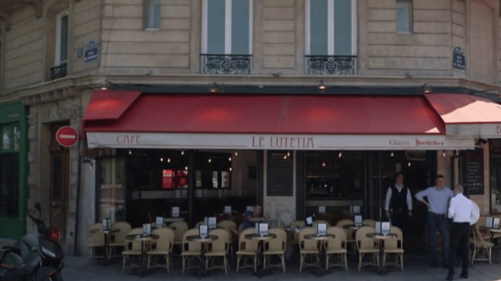 Paris 2024 : dans la zone grise du périmètre de sécurité, les commerces et restaurants désertés
Si certains profitent du quadrillage sécuritaire mis en place pour la cérémonie d'ouverture des JO de Paris, d'autres, comme certains commerçants et restaurateurs, s'estiment lésés, faute de clients.