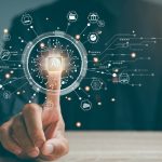 "On se demande toujours comment utiliser l'IA générative, mais la première question, c'est pourquoi ?" estime une DRH
Tout l'été, on interroge des salariés, des fonctionnaires, des indépendants, des chefs d'entreprise sur leur rapport aux intelligences artificielles génératives. Comment les utilisent-ils, comment modifient-elles leur pratique professionnelle ? Aujourd'hui, Mathilde Le Coz, directrice des ressources humaines.