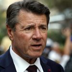 Incendie meurtrier à Nice : le maire de la ville, Christian Estrosi, se dit "bouleversé"
Au moins sept personnes sont mortes dans l'incendie d'un immeuble à Nice, dans les Alpes-maritimes, dans la nuit de mercredi.