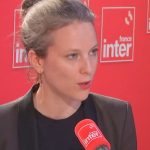 Finances de la Ville de Paris : Lucie Castets juge "ironique" de recevoir "des leçons de la part des personnes responsables de la dette de l'État français"
La candidate du Nouveau Front populaire est critiquée en tant que directrice des affaires financière de la capitale. Invitée sur France Inter, elle dit sa "fierté" d'avoir réalisé des investissements qui allaient "changer la vie des gens".