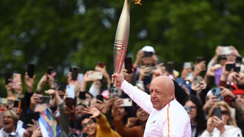 Paris 2024 : "À l'approche des Jeux, nos hôtels ne font pas le plein", déplore Thierry Marx, président de l'Umih
Le chef étoilé fait part de son inquiétude tout en espérant "un rebond" de dernière minute.