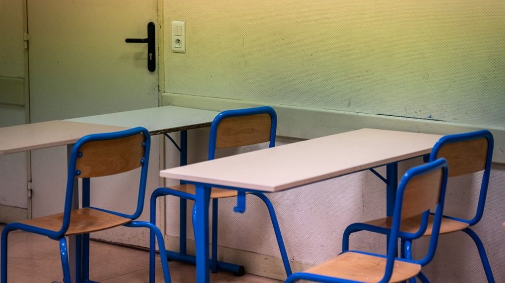 Rentrée scolaire : Valérie Pécresse annonce 2 100 places supplémentaires dans les lycées franciliens
L'objectif de la région est de proposer 30 000 places supplémentaires dans les lycées d'ici à 2028.