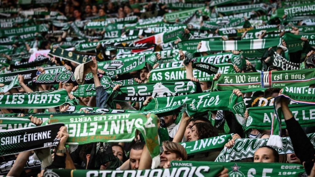 Récit
Ligue 1 : comment l’AS Saint-Etienne est passée des bas-fonds de la Ligue 2 à un retour dans l’élite, après deux ans de purgatoire
Après deux saisons chaotiques en Ligue 2, l’AS Saint-Etienne est de retour en Ligue 1, dimanche.