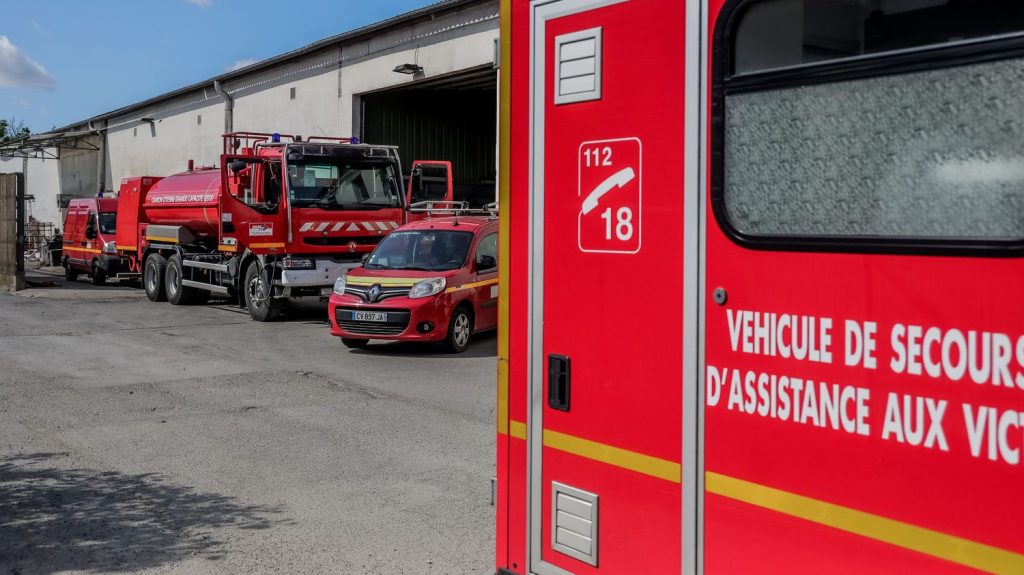 Gironde : une femme de 47 ans tuée dans un accident entre deux jet-skis dans le bassin d'Arcachon
Un homme de 48 ans a aussi été gravement blessé dans cet accident qui a eu lieu dimanche, dans la soirée, dans le bassin d'Arcachon.