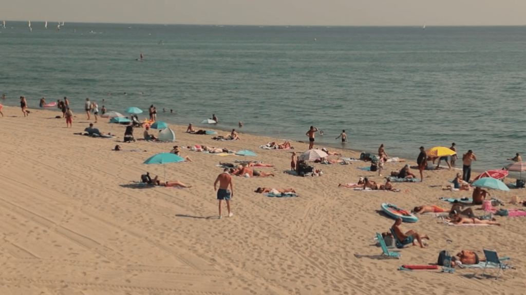 Canicule : dans les Pyrénées-Orientales, la chaleur atteint des sommets
Les thermomètres vont dépasser les 40 °C dans certaines régions lors du week-end des 10 et 11 août. Les Pyrénées-Orientales sont toujours en vigilance orange canicule, en raison d'une pulsion d'air chaud venue du sud-ouest.