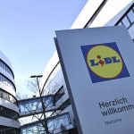 Lidl veut s'émanciper des géants du numérique en développant ses propres outils de cloud
Le géant allemand du discount a créé une filiale consacrée au cloud, gardant ainsi la maîtrise sur ses propres données et permettant à des entreprises d'utiliser ses services au détriment des géants américains tels que Google, Amazon ou Microsoft.