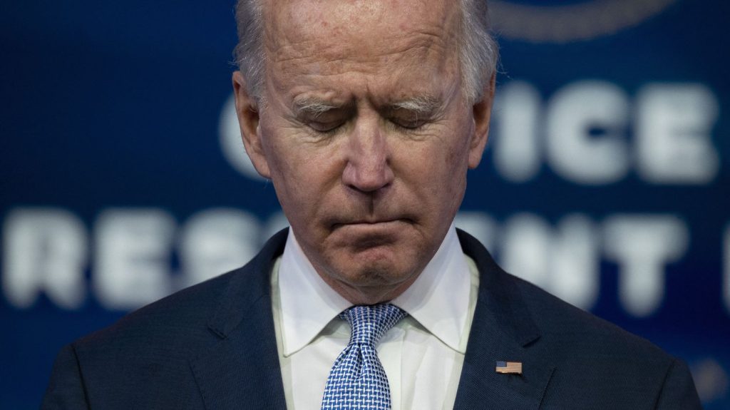 Podcast
Bye bye Biden, au revoir Thierry Henry et "ça dit quoi cet été ?" : l'épisode du 20 août
Ce mardi 20 août, Joe Biden a officiellement passé le flambeau à Kamala Harris, Thierry Henry n'est plus sélectionneur de l'équipe de France espoirs et dans "Ça dit quoi cet été ?" Mattieu a vécu un été en forme de montagnes russes.