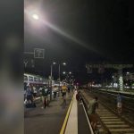 Intempéries : le trafic ferroviaire perturbé entre Marseille et Nice à cause des orages
Les Alpes-Maritimes et le Var ont été placés en vigilance orange orages, jeudi 15 août. Quelques dégâts ont été recensés sur les lignes ferroviaires, bloquant certains voyageurs.