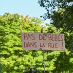 La Métropole de Lyon annonce reprendre les prises en charge des mères sans abri, après l'émotion au sujet de bébés sans hébergement
La présence, cet été, de plusieurs nourrissons à la rue, avait créé l'émoi dans la ville. La métropole avait suspendu à la mi-juillet les nouvelles prises en charge.