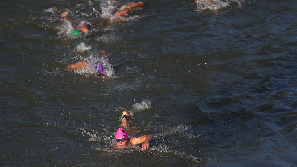 Jeux Paralympiques 2024 : la qualité de l'eau de la Seine "au rendez-vous" à deux semaines des épreuves de paratriathlon
La préfecture d'Ile-de-France, la mairie de Paris et le Comité d'organisation des Jeux olympiques et paralympiques ont publié un communiqué commun, vendredi soir.