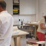 Emploi : quand les adultes en reconversion sont plébiscités par les patrons
S'il est de plus en plus courant d'opérer une reconversion professionnelle au cours de sa carrière, ces profils sont désormais plébiscités par les recruteurs, notamment dans l'artisanat.