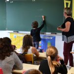 "On n'a jamais fait une rentrée avec une ministre démissionnaire" : le SNUipp s'inquiète de ne pas avoir de nouveau ministre de l'Éducation
À une semaine de la reprise des cours, la ministre de l'Éducation nationale, Nicole Belloubet, lance la rentrée comme si de rien n'était. Une situation ubuesque, pour le SNUipp.