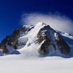 Deux alpinistes espagnols sont morts après avoir dévissé dans le massif du Mont-Blanc
Les deux Espagnols ont dévissé alors qu'ils étaient au sommet du Tacul, à plus de 4 200 mètres d'altitude.