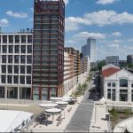 Paris 2024 : le village olympique se transforme pour les para-athlètes
Dans 14 jours, la flamme des Jeux brillera de nouveau dans le ciel de Paris. Le temps presse pour les organisateurs, qui doivent adapter certaines installations aux épreuves et aux athlètes des paralympiques.