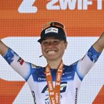 Tour de France femmes 2024 : la Belge Justine Ghekiere l'emporte en solitaire au Grand-Bornand... Revivez la 7e étape
Après 13 km seule en tête, la porteuse du maillot à pois a décroché sa première victoire d'étape sur le Tour de France femmes.