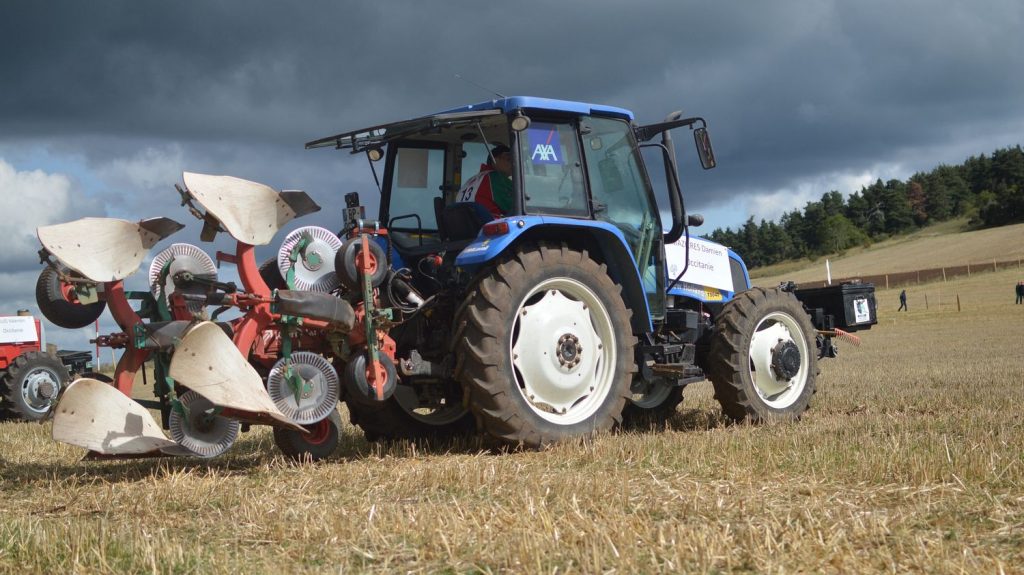 Reportage
Nomination de Michel Barnier : les agriculteurs prudemment optimistes face à "quelqu'un d'expérience, qui peut être pragmatique"
La FNSEA et les Jeunes agriculteurs (JA), organisateurs du festival Les Terres de Jim, demandent notamment une reprise rapide des travaux parlementaires.