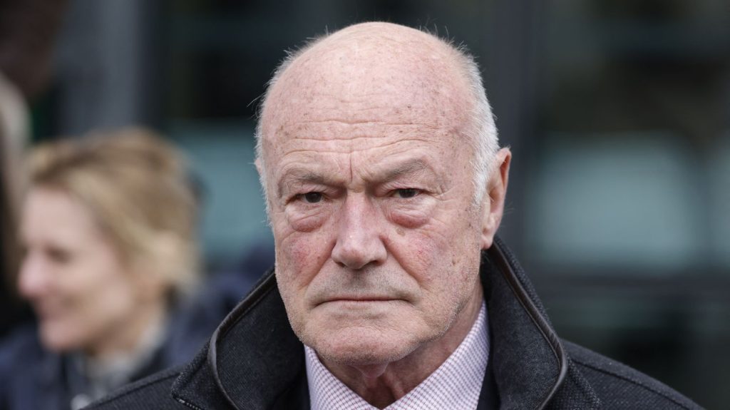 Le président de la région Nouvelle-Aquitaine, Alain Rousset, mis en examen pour détournement de fonds publics
Les juges d'instruction soupçonnent Alain Rousset d'avoir utilisé des moyens de la Région pour mener sa campagne électorale.