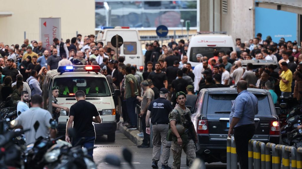 Podcast
Les bipeurs du Hezbollah explosent, des "comptes ados" sur Instagram et les Sims au cinéma : ça dit quoi ce 18 septembre ?
Ce mercredi 18 septembre, le Liban accuse Israël après les explosions des bipeurs du Hezbollah qui ont fait neuf mort et 2 800 blessés, Instagram va mettre en place des comptes spéciaux pour ses utilisateurs âgés de 13 à 17 ans et le jeu vidéo culte "Sims" sera adapté au cinéma.