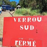 Reportage
"Ça va être difficile de renouer des liens" : en Nouvelle-Calédonie, la commune du Mont-Dore illustre la fracture entre communautés
(nouvelle fenêtre)
Après les émeutes et les destructions massives du mois de mai en Nouvelle-Calédonie, le huis clos entre loyalistes et indépendantistes reste tendu. Tout au sud de la Grande Terre, le Mont-Dore cristallise aujourd’hui toutes les fractures du "vivre-ensemble".