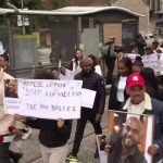 Agent municipal tué : un hommage rendu à Lilian Dejean
À Grenoble (Isère), une marche blanche a été organisée, dimanche 15 septembre, pour rendre hommage à Lilian Dejean. Le meurtrier présumé est toujours en cavale.