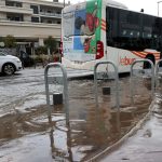 En images
Après les orages et pluies diluviennes, des Marseillais les pieds dans l'eau
La vigilance orange a toutefois été levée jeudi matin dans les Bouches-du-Rhône, le Gard, le Vaucluse, les Alpes-Maritimes et le Var.
