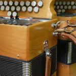 Corrèze : Maugein, dernier fabricant d’accordéons en France, placé en liquidation judiciaire
Sans repreneur, le dernier accordéon de la manufacture pourrait être livré lundi prochain.