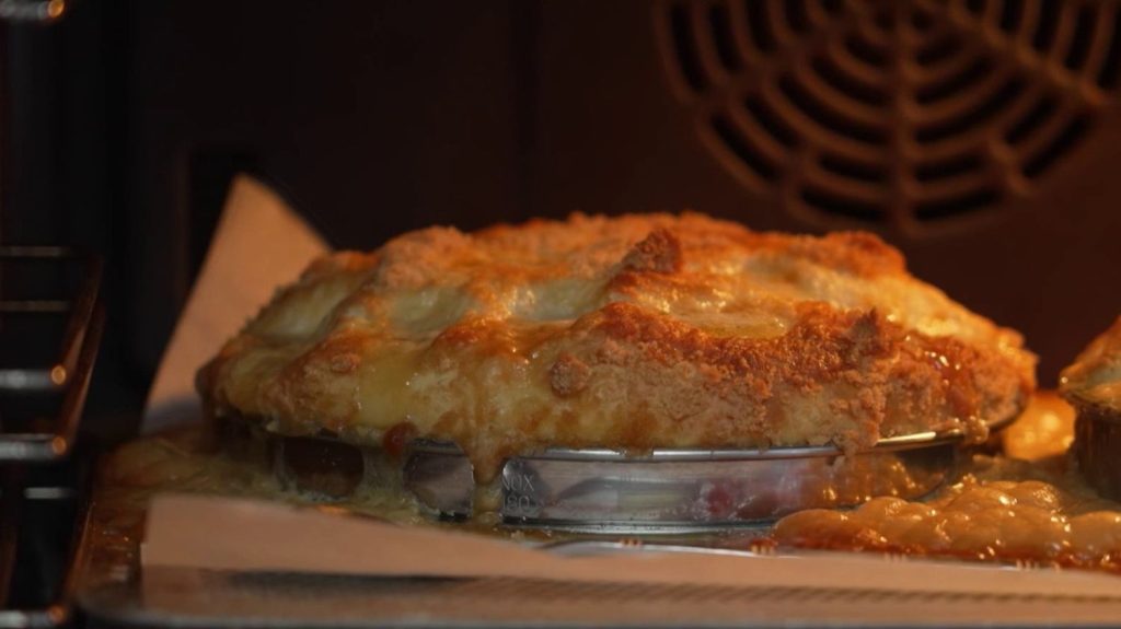Gastronomie : la tarte au sucre, le gâteau réconfort du Nord
La tarte au sucre est une pâtisserie emblématique du Nord. Constituée d'une pâte à brioche, de beurre et de sucre, elle est un incontournable du goûter.