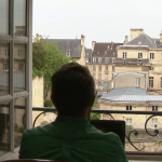 Économie : le télétravail de plus en plus limité
Sorte d’héritage de la période Covid, le télétravail est de plus en plus réglementé, voire limité par les entreprises en France. Qu’en pensent les travailleurs ?