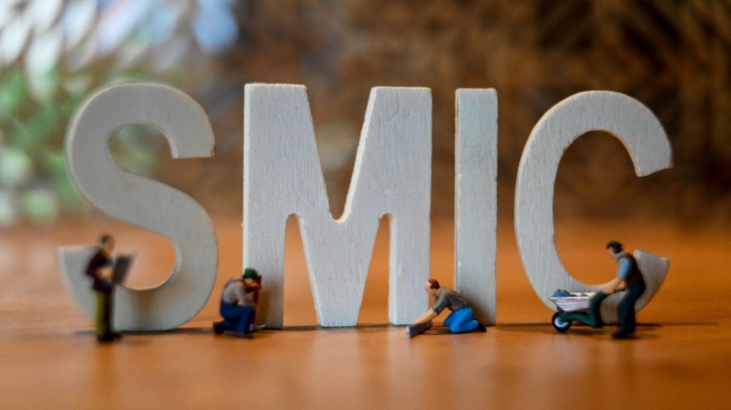 25 branches professionnelles ont toujours des minima de salaire en dessous du smic
L’annonce d’une revalorisation anticipée du smic de 2%, début novembre, remet un coup de projecteur sur le problème des minimas de salaires dans les branches professionnelles et l’écrasement des grilles de classifications.