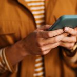 Shop with friends : bientôt une application pour faire les boutiques avec ses amis depuis son canapé ?
L'enseigne Walmart teste une application pour faire les boutiques et demander l'avis de ses amis depuis chez soi.