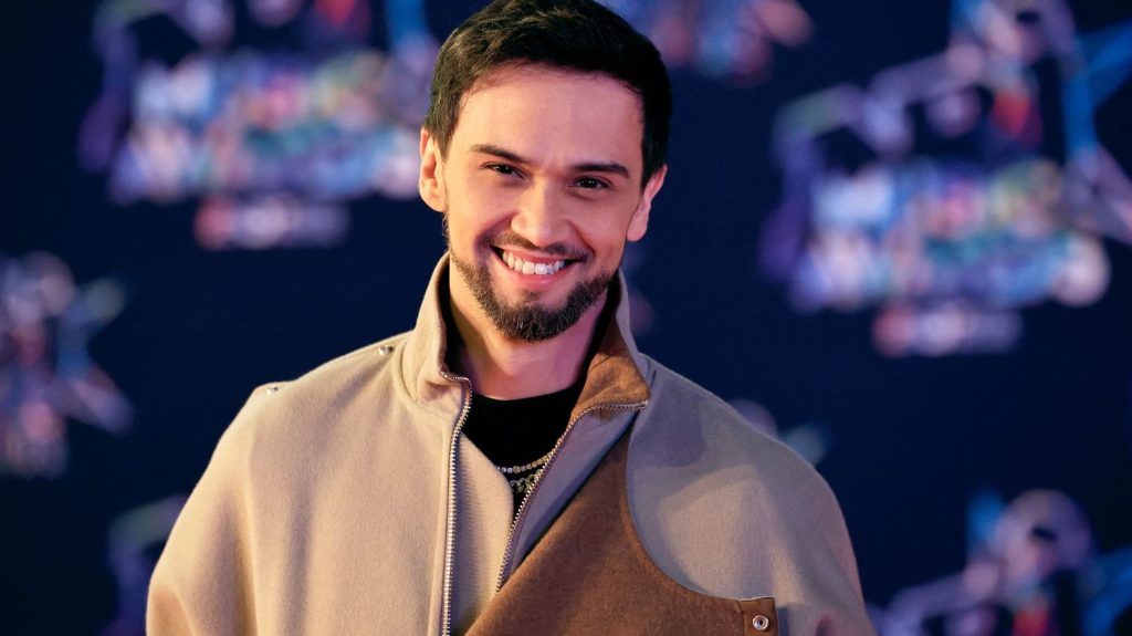 Billy Crawford rejoue le son des années 2000 en participant à la tournée "I Gotta Feeling"
Tous les jours, une personnalité s'invite dans le monde d'Élodie Suigo. Jeudi 3 octobre 2024 : le danseur, acteur et chanteur philippo-américain Billy Crawford. Cet automne, il participe à la tournée "I Gotta Feeling" qui nous replonge dans la musique des années 2000.