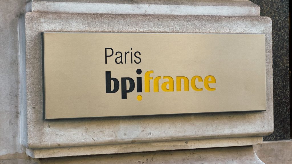 Doliprane : "On est toujours influents", promet Bpifrance après son entrée au capital d'Opella à hauteur de 2%
La banque publique d'investissement va participer au capital d'Opella, filiale de Sanofi qui commercialise le célèbre médicament.
