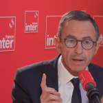 Violences à Grenoble : Bruno Retailleau accuse le maire d'avoir "un discours anti-sécuritaire"
Le maire de Grenoble demande des effectifs supplémentaires alors que les règlements de comptes font de plus en plus de victimes dans sa ville. Bruno Retailleau lui répond qu'il faut d'abord qu'il adopte des mesures sécuritaires.