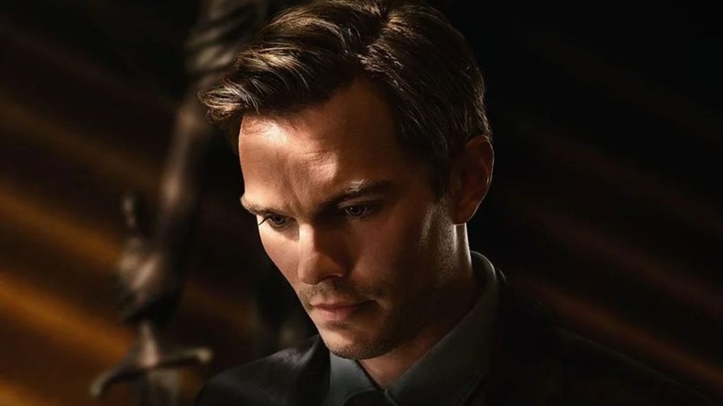 "Juré n°2" de Clint Eastwood : nouvelle méditation sur la justice d'un géant du cinéma
Si les films de procès sont légion dans le cinéma américain, Clint Eastwood leur apporte sa patte reconnaissable dans un film passionnant et surprenant.