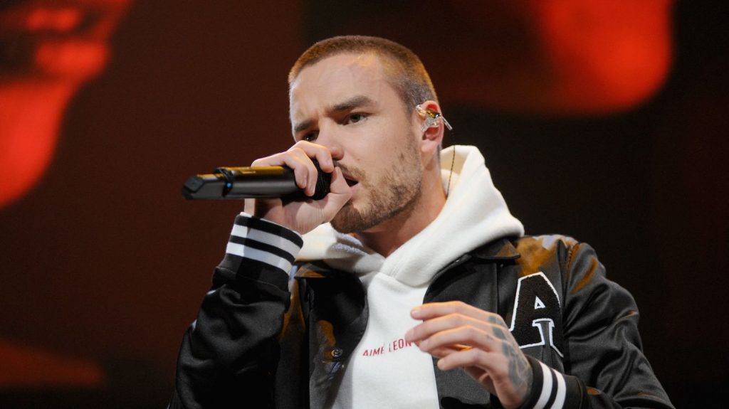Le chanteur britannique Liam Payne, ex-membre du groupe One Direction, est mort à l'âge de 31 ans
L'artiste a chuté du troisième étage d'un hôtel à Buenos Aires, selon la police locale.