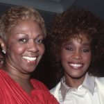 La chanteuse de gospel Cissy Houston, mère de Whitney Houston, est morte à 91 ans
Chanteuse de soul et de gospel, elle avait enregistré des centaines de chansons avec les plus grandes stars de son époque. Elle avait elle-même remporté deux Grammy Awards avant de voir sa fille briller à son tour au firmament.