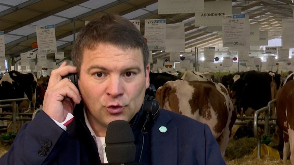 Agriculture : "On espère un Premier ministre qui va rassurer le monde agricole", lance Yohann Barbe, porte-parole de la FNSEA
Le Premier ministre Michel Barnier va se rendre ce vendredi 4 octobre au Sommet de l’élevage à Cournon-d’Auvergne (Puy-de-Dôme) pour apporter son soutien aux éleveurs.