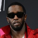 Vrai ou faux
Affaire P. Diddy : une fausse liste de complices circule sur les réseaux sociaux
L'affaire P. Diddy, accusé de trafic sexuel, s'accompagne d'une vague de désinformation sur les réseaux sociaux. La fausse liste de stars américaines censées être complices du rappeur a, en réalité, très certainement été générée par une intelligence artificielle.