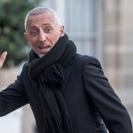 Gad Elmaleh va racheter l'ancien cabaret transformiste Chez Michou
Le tribunal de commerce de Paris a arbitré en faveur du comédien qui souhaite reprendre le fonds de commerce du célèbre établissement de Montmartre.