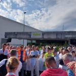 Faute d'annonce concernant un éventuel repreneur, les salariés de Valeo à La Suze-sur-Sarthe en grève illimitée
L'entreprise de la Sarthe, qui fabrique des refroidisseurs pour batteries, est à vendre depuis juillet dernier.