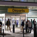 En Corse, une grève spontanée bloque les aéroports et les ports sur fond de tensions entre l'Etat et les élus locaux
Plusieurs centaines de voyageurs se sont ainsi retrouvés sur le carreau, ne pouvant prendre ni le bateau ni l'avion pour quitter l'île.