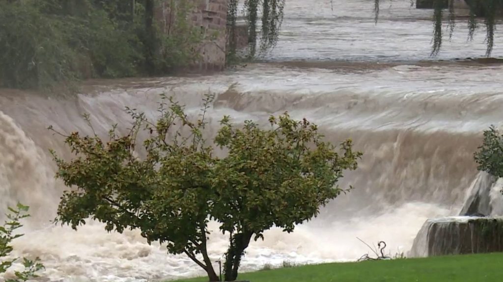 Intempéries : le sud-ouest touché par des pluies diluviennes
Le sud-ouest de la France a également été touché par de fortes intempéries, causant de nombreux dégâts, notamment dans les habitations.