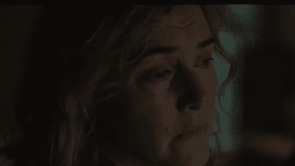 Cinéma : Kate Winslet incarne la photographe de guerre Lee Miller
Réalisé par Ellen Kuras, le film “Lee Miller” retrace l’histoire incroyable d’Elizabeth Miller, interprétée par Kate Winslet. Sur le plateau du JT de 23h info, la journaliste Sabine Gorny revient sur les autres sorties qui vont marquer ce mercredi 9 octobre.