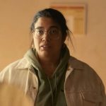 Melha Bedia dans "Miskina, la pauvre", saison 2 : "Je suis la Bridget Jones orientale"
Inspirée de la série américaine "Ramy", "Miskina, la pauvre" suit une jeune maghrébine dans son quotidien, sa famille, ses amours et sa relation complexe à la religion. Dans la deuxième saison, son auteur et comédienne Melha Bedia ajoute les codes de la comédie romantique en s'inspirant notamment du "Journal de Bridget Jones".