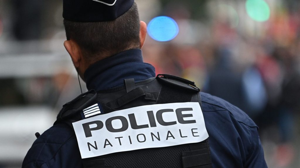 Cinq personnes, dont quatre mineurs, mises en examen, un mois après la mort à Antibes d'un jeune de 18 ans poignardé
Le jeune homme a été tué il y a un mois à la suite d'un guet-apens lors d'un rencard amoureux.